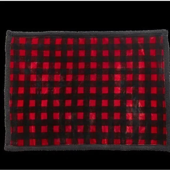 NEW! Country Farmhouse Red Black Buffalo Plaid Pet Blanket Rustic Cabin Lodge - Picture 3 of 3